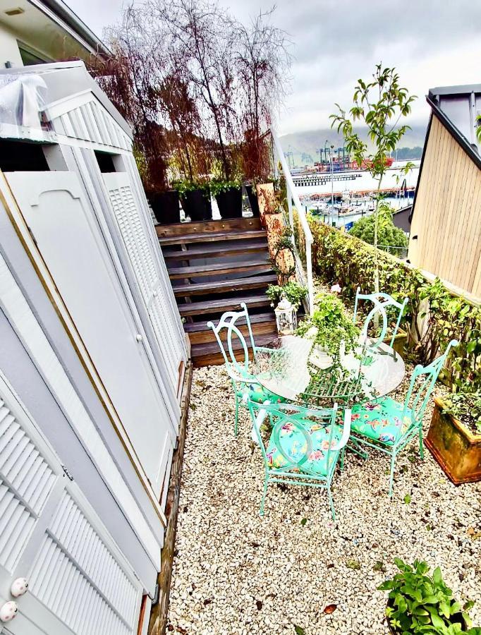 Glamping In Luxury At Little Lytelton Boatique House Apartamento Lyttelton Exterior foto